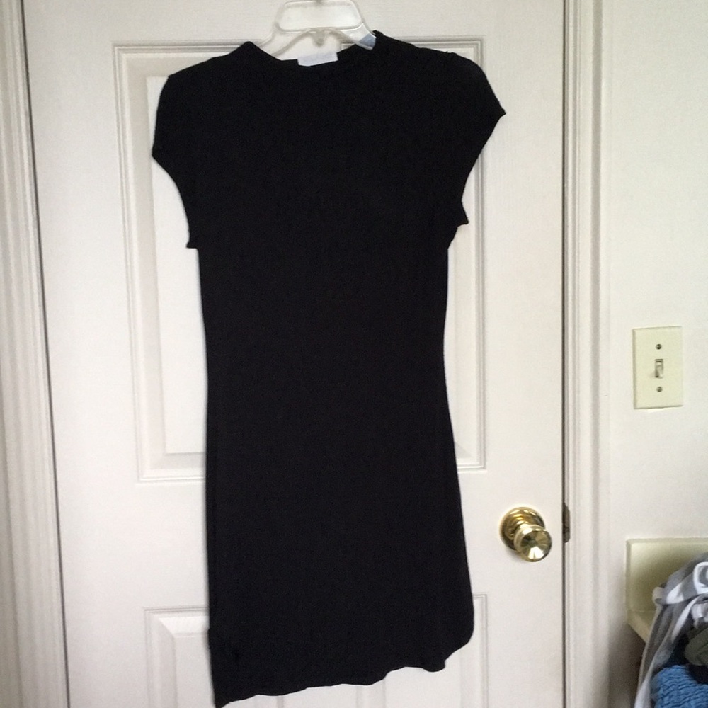 Black short sleeve dress